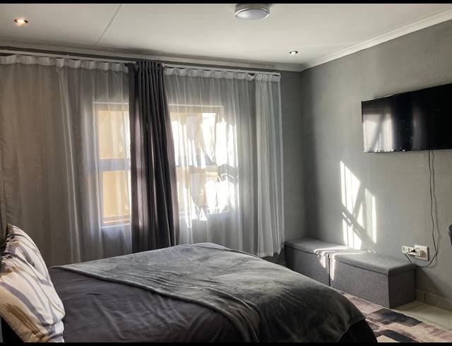 3 BEDROOM TOWNHOUSE FOR SALE IN LIEFDE EN VREDE